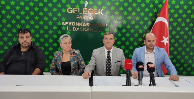 Gelecek için meydanlara iniyorlar