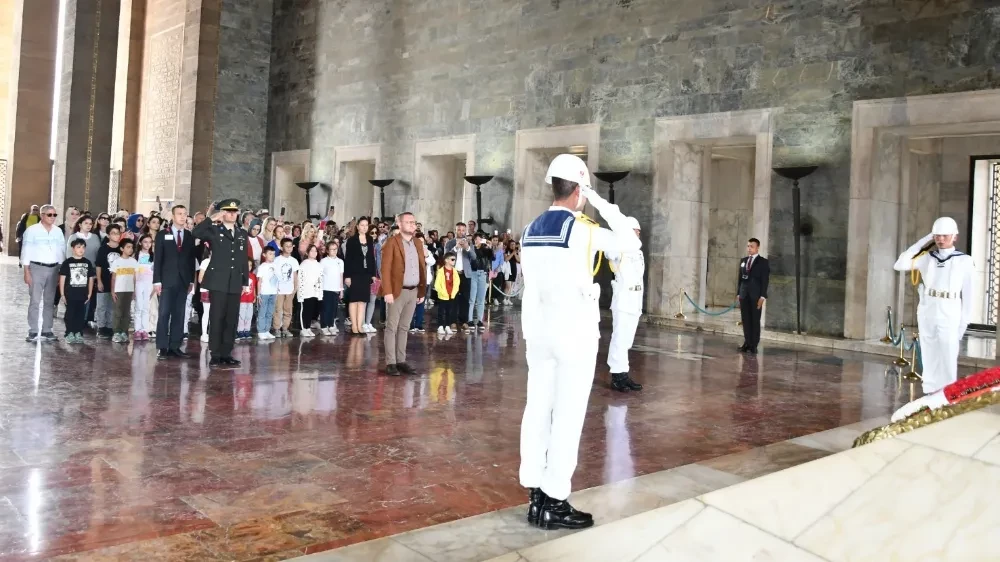 Afyon Girne Koleji Öğrencileri, Cumhuriyetin 100. Yılında Anıtkabir