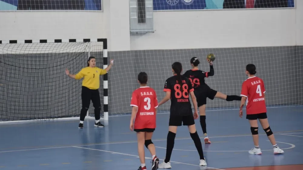 Okul Sporları Yıldız Hentbol Türkiye Şampiyonası Sonuçlandı