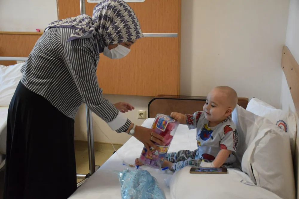 Şifa Oyuncakları Projesi ve Destine Hatun Yurdu Öğrencilerinden Lösemili Çocuklara Moral Desteği